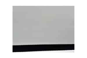 B-Ware Elite Screens Premium Motion: Kleiner gelblicher Fleck im Tuch, knapp über dem schwarzen Rand