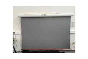 B-Ware LS Screens ApolloMotion Dark Motorleinwand 126 Zoll bei unserer Prüfung