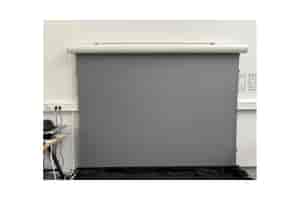 B-Ware LS Screens ApolloMotion Dark Motorleinwand 130 Zoll 4:3 bei unserer Prüfung
