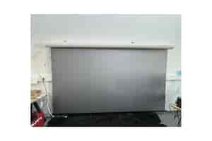 B-Ware LS Screens ApolloMotion Motorleinwand 150 Zoll bei unserer Prüfung