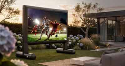 Fußball im Garten schauen mit Beamer oder Laser TV