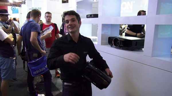 Die neuen EPSON Heimkino 3D FulllHD Beamer auf der IFA 2014