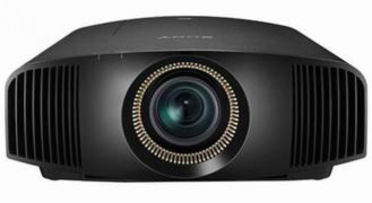 Bild8-Sony-VW500_1
