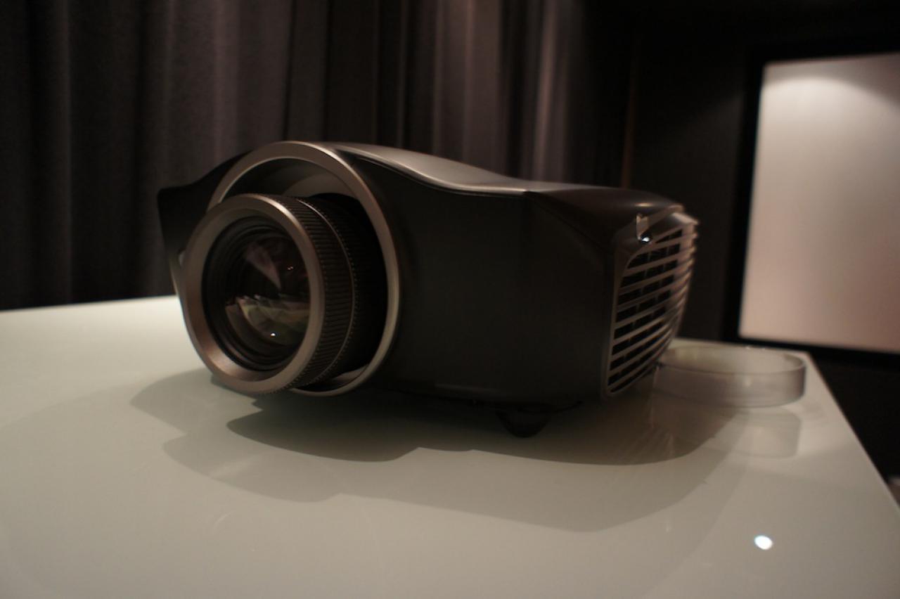 OPTOMA HD 91 - nativer LED 3D FullHD Beamer mit Zukunft