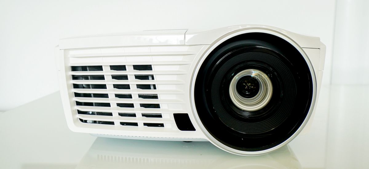 Vivitek H1189 Bianco - FullHD 3D Beamer - Heimkinoraum Edition vivitek h1189 bianco 5 - Vivitek H1189 Bianco - FullHD 3D Beamer - Heimkinoraum Edition