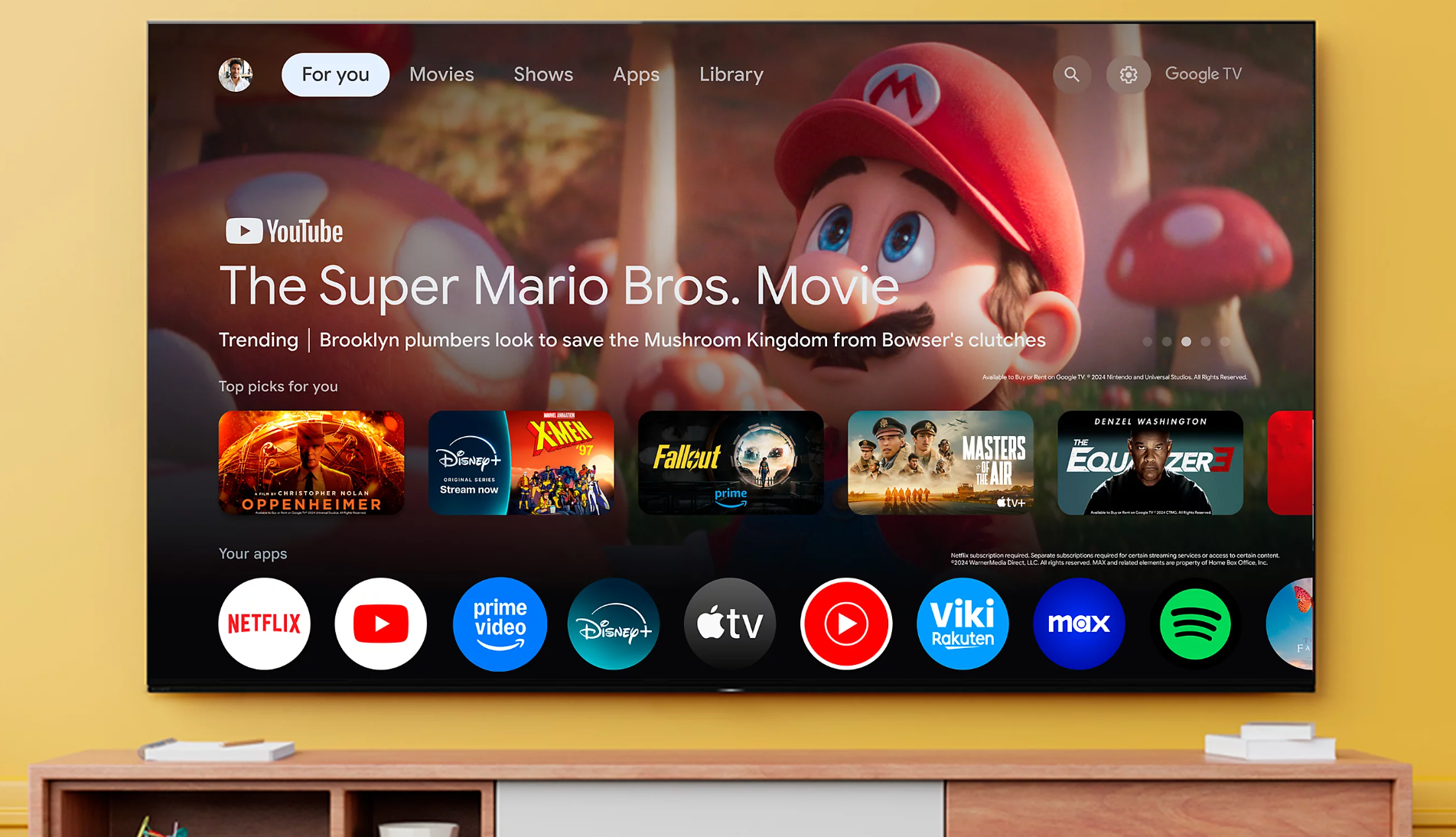 Google TV-Benutzeroberfläche auf einem Beamer.