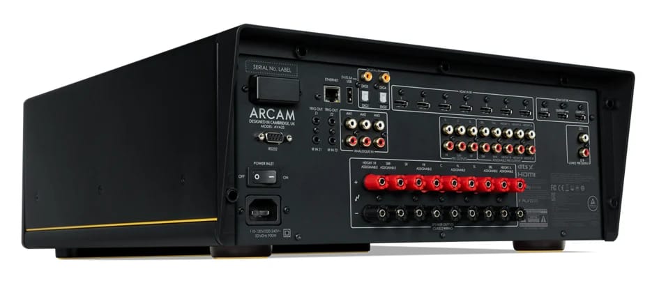 ARCAM Radia AVA25 schräg von hinten