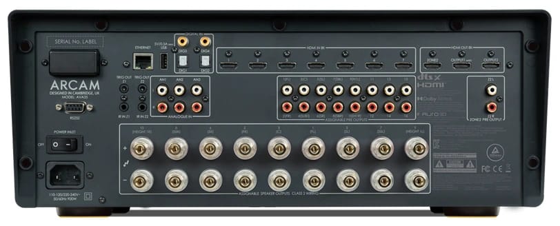 Rückseite des ARCAM Radia AVA35 mit allen Anschlüssen