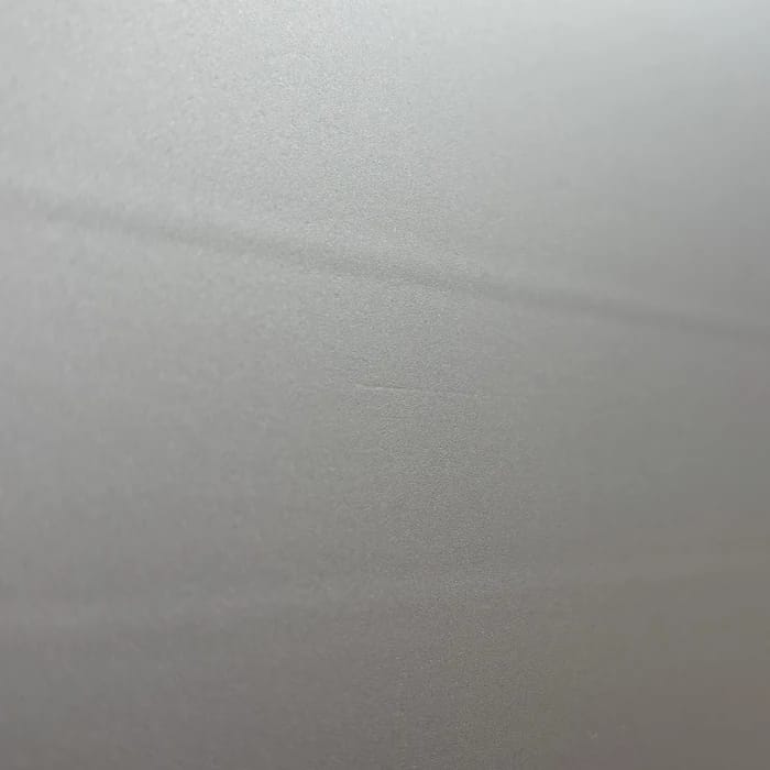 Kleiner Kratzer im Tuch