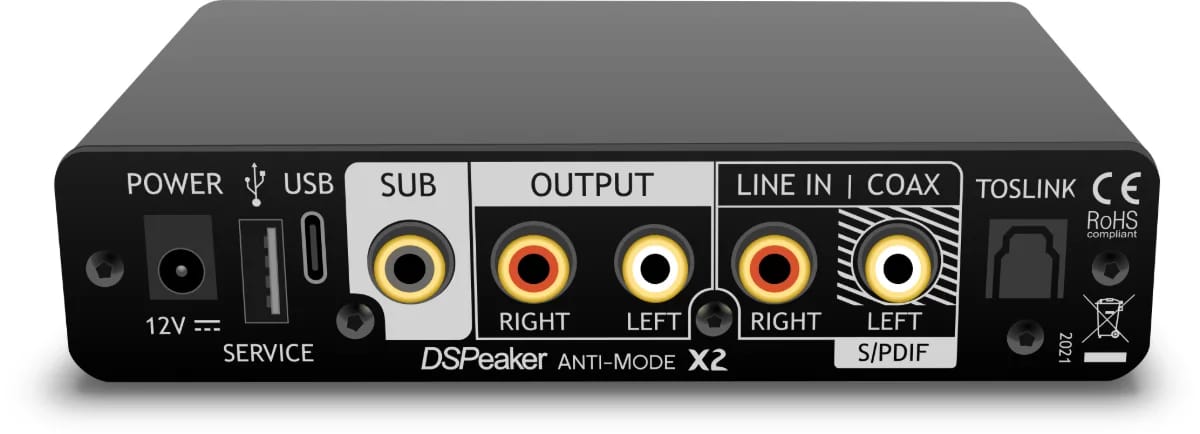 Rückseite des DSPeaker Anti-Mode X2 mit Anschlüssen