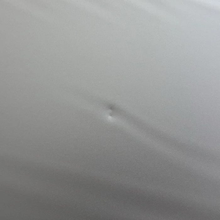 Kleine Delle im Tuch