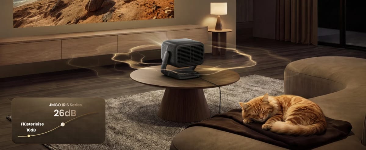 JMGO IRIS Ultra Max im Wohnzimmer, Betriebsgeräusch 26 dB