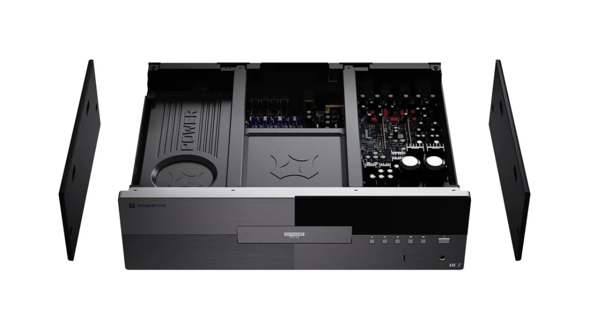 Gehäuse des UDP900 MKII mit abgenommenen Seitenteilen und sichtbarem Innenleben
