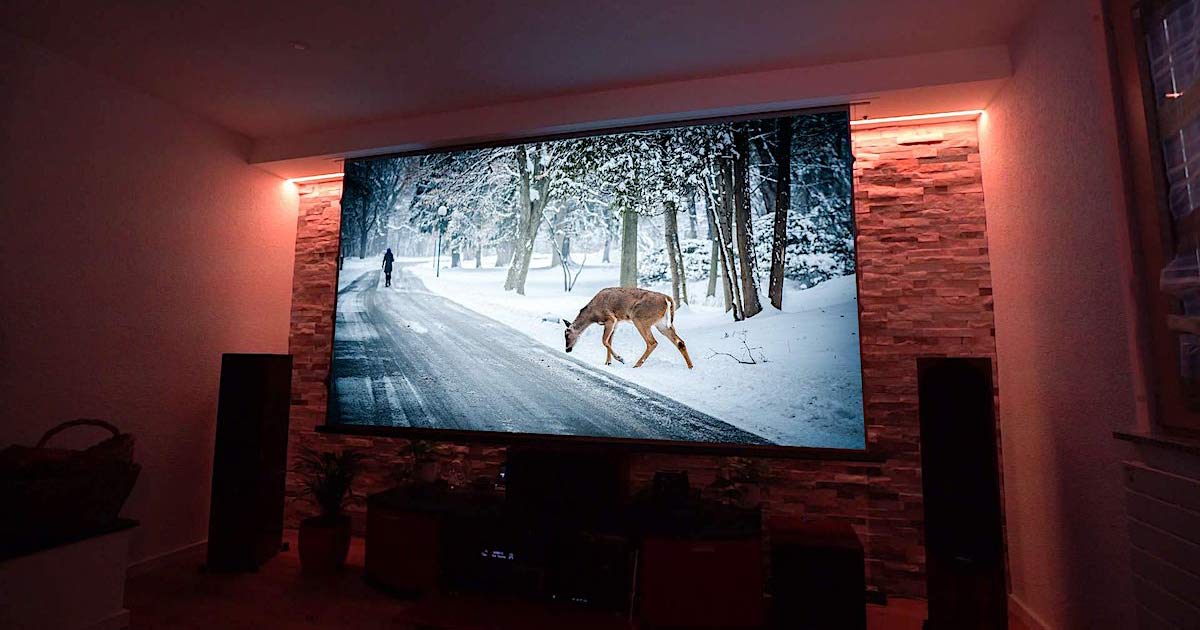 Heimkino "Red Deer" made by HEIMKINORAUM Stuttgart