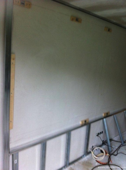 Bild_19_Der_Innenausbau_beginnt