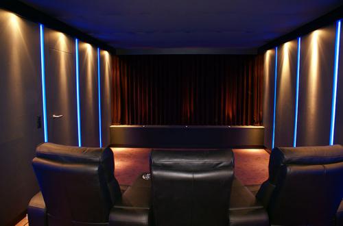 /upload/images/news/Heimkino-Holodeck.jpg