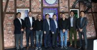 Hoher LG Besuch im Heimkinoraum Berlin