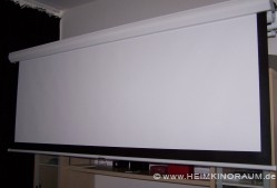 Leinwand_halbdraussen