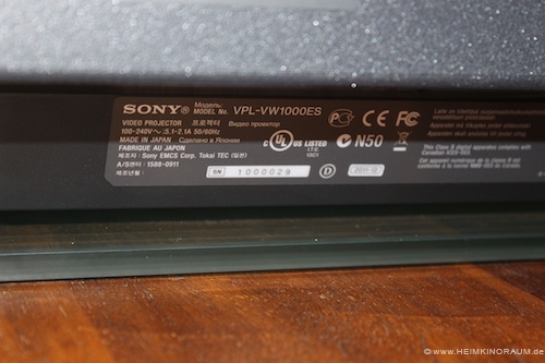 Sony_VPL-VW1000ES_3