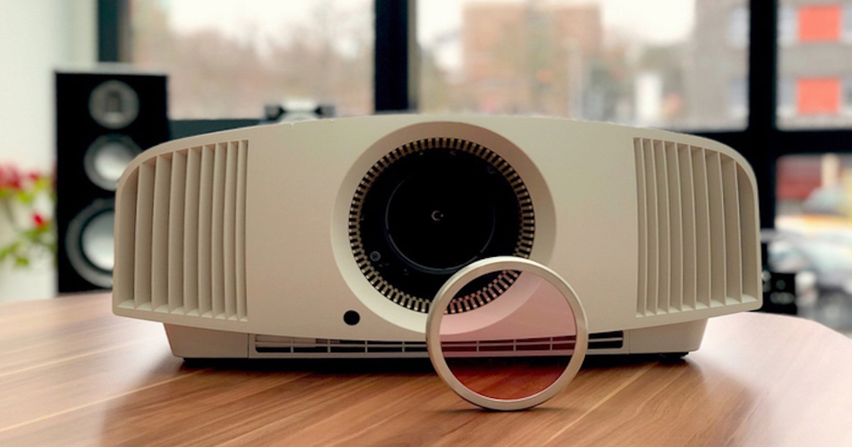 Sony VPL-VW Serie mit Advanced HDR Tuning 