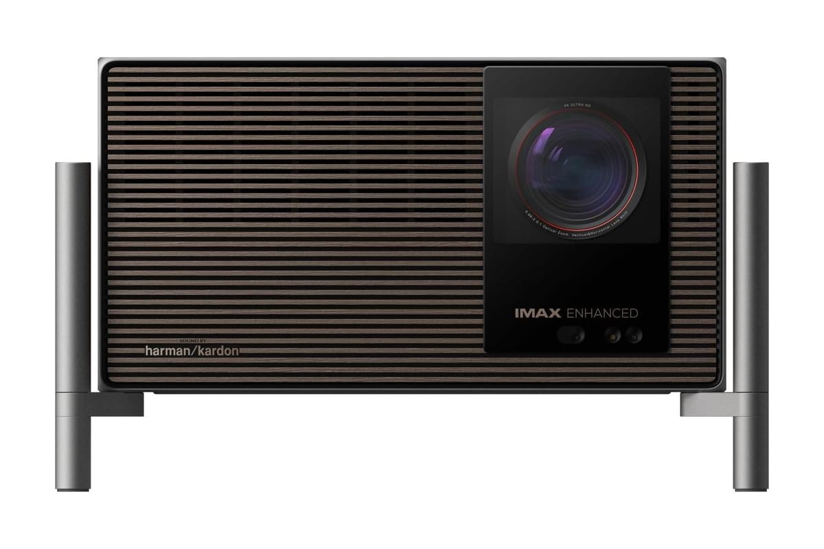 XGIMI Titan Noir Ultra Max 4K HDR Triple Laser Beamer