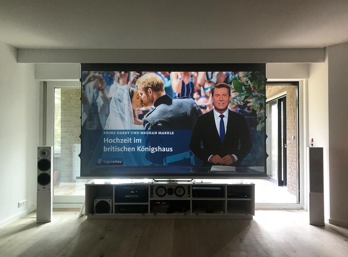 Motorleinwand VNX Black Horizon Premium Kontrastleinwand