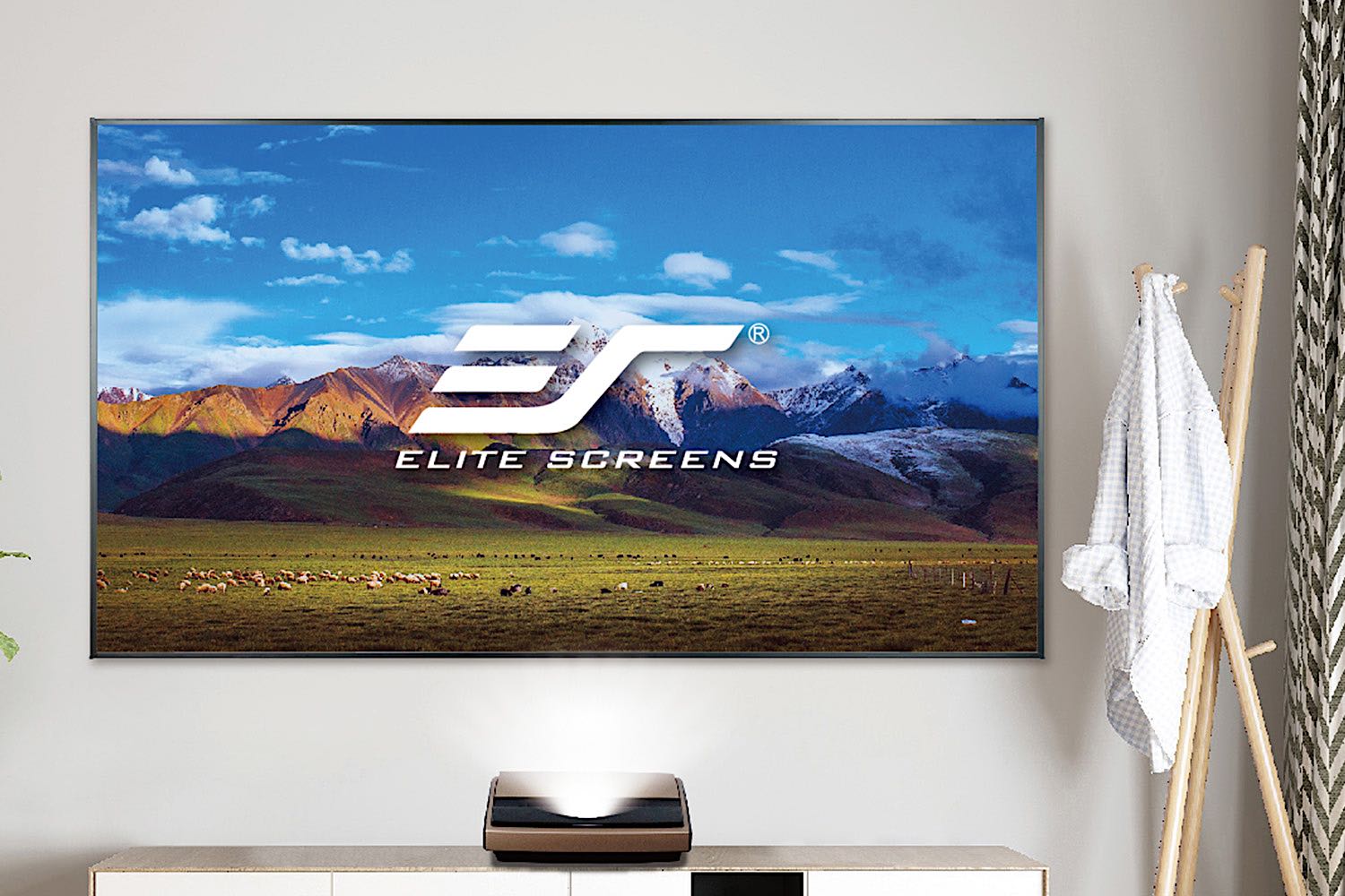 Elite Screens DAYLIGHT SoftFresnel 100 Zoll Rahmenleinwand