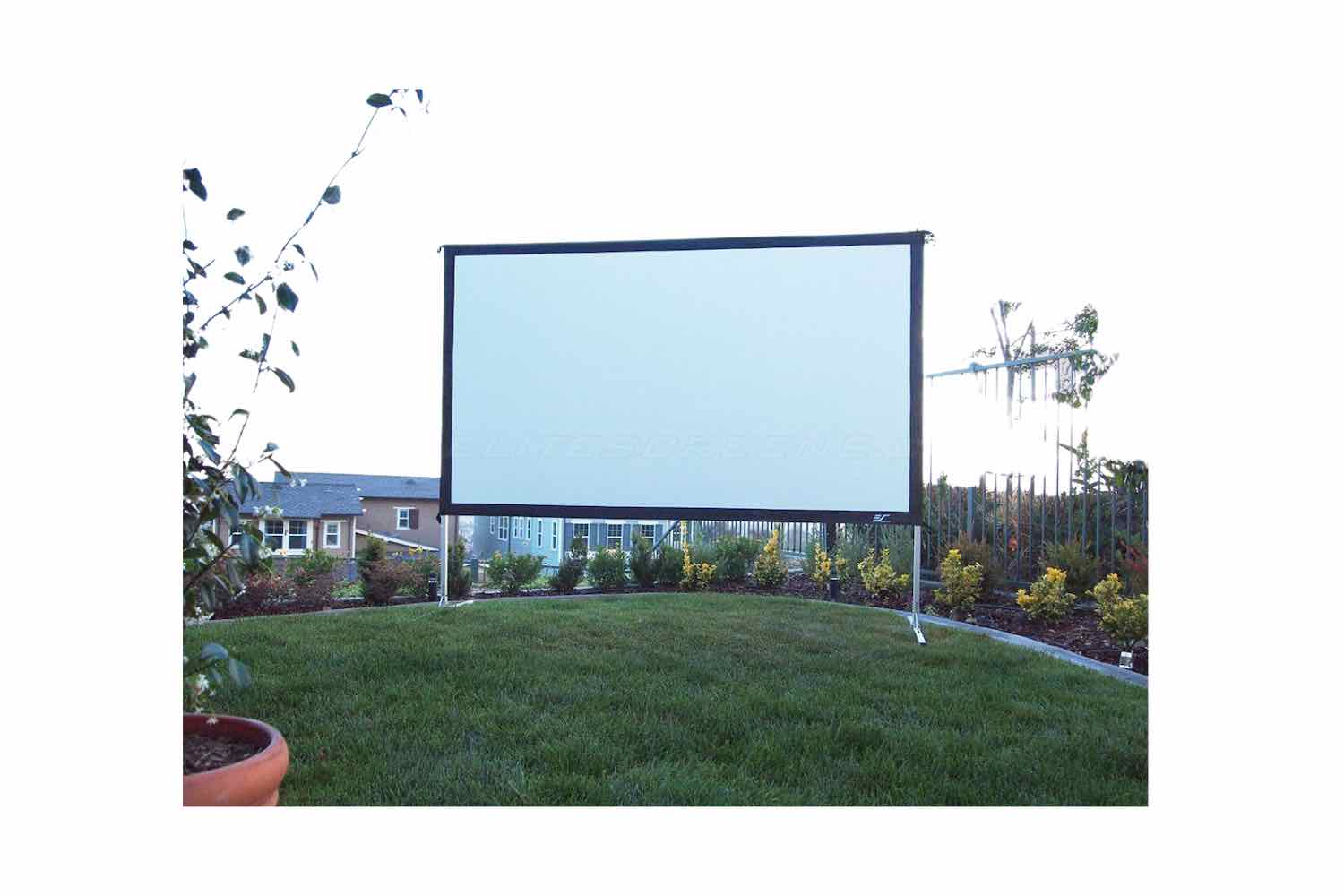 Mobile Rahmenleinwand / Gartenleinwand Elite Screens Yardmaster 2 