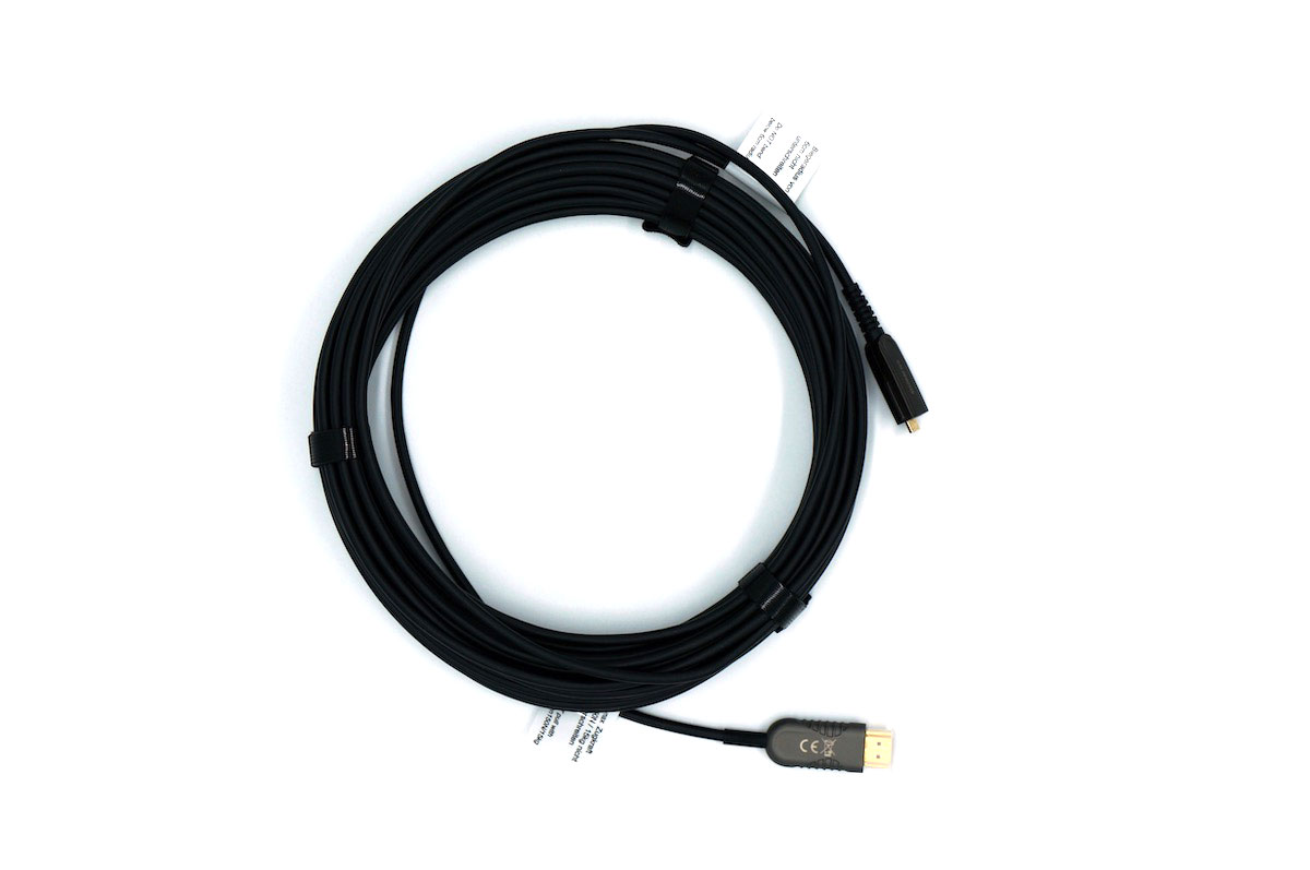 /upload/images/product/produkt_galerie/HEIMKINORAUM_HYBRID_HDMI_Kabel_mit_abnehmbarem_Stecker4.jpg