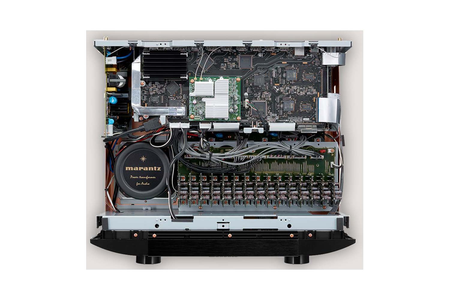 Marantz AV-Vorverstärker AV8805A Innenleben