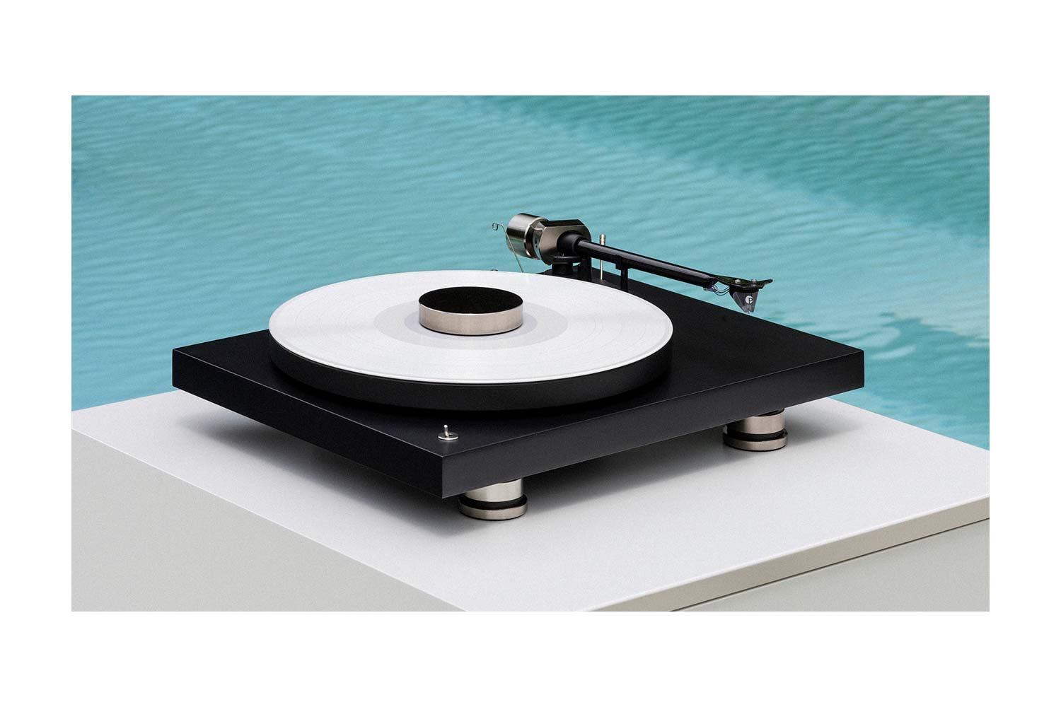 Pro-Ject Debut PRO Plattenspieler weiße Platte 2.0