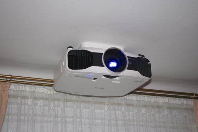 Heimkino Beamer Epson TW9200W Heimkino Beamer Epson TW9200W Berlin