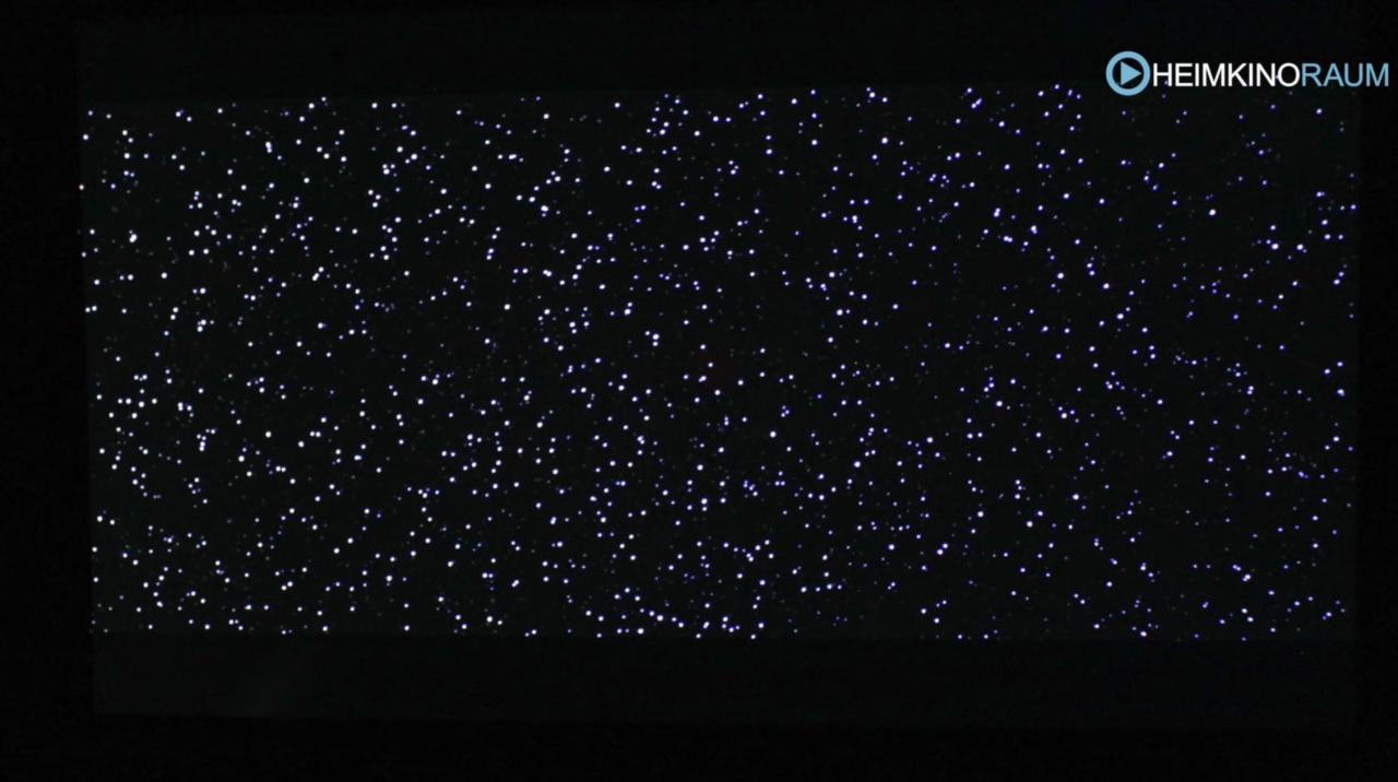 Schwarzwert HW40ES und TW7200/9200 Sternenhimmel mit vielen leuchtenden Punkten.