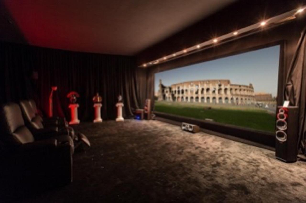 Heimkinoraum  Studio mit Ultra HD Bild